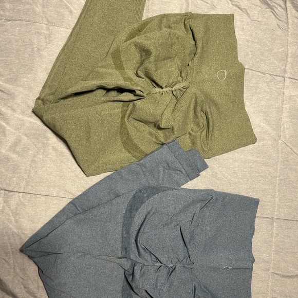 Peachy Bunz leggings Bundle - Picture 2 of 3